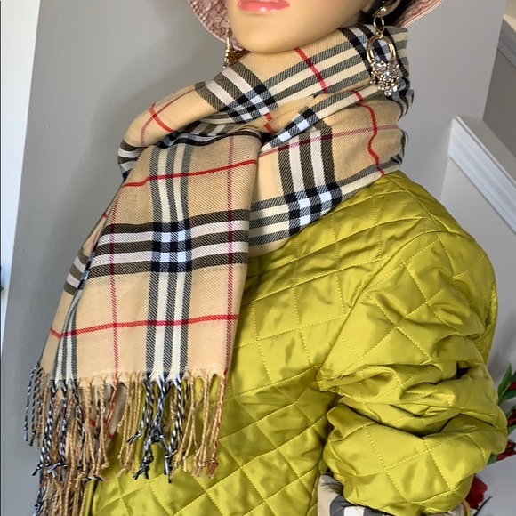 Cute check scarf - Picture 3 of 8